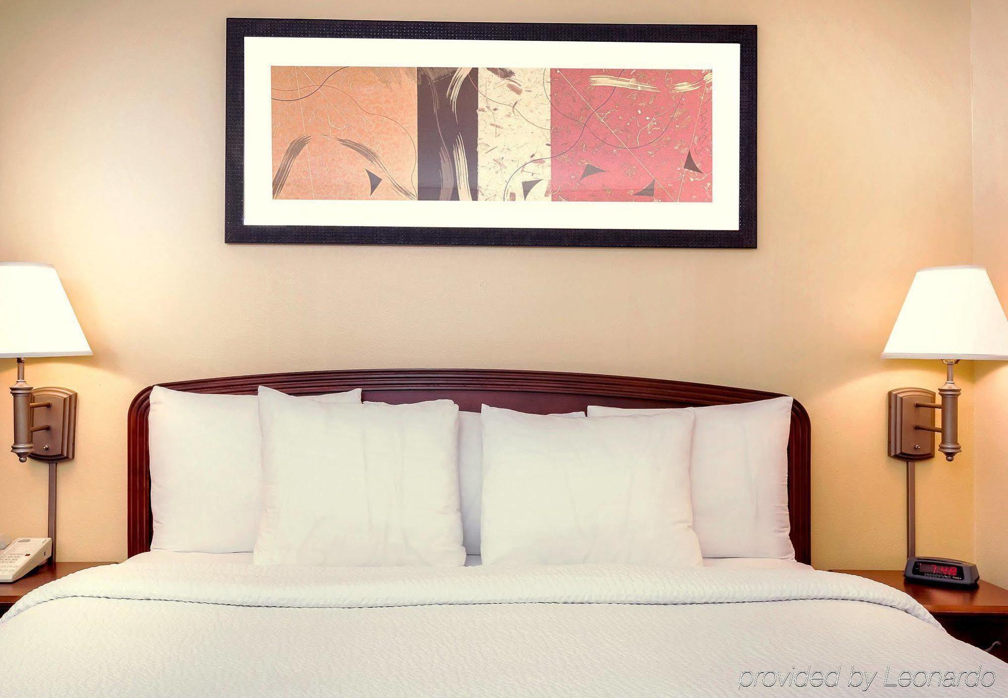 Courtyard By Marriott Dallas Lewisville Esterno foto